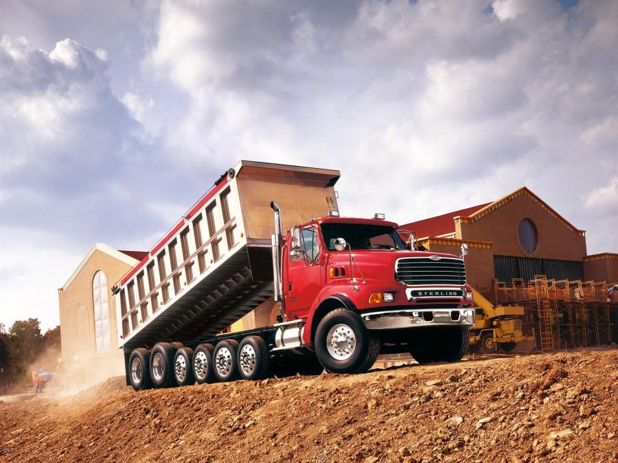  Sterling L-Line Set Back Dump Truck 2000 года  (фото 7 из 8)